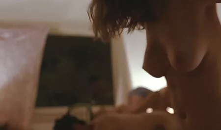 Eine lesbische Begegnung mit Shyla, tochter porn tube London und Lexi
