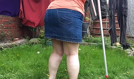 Girls Out West - Kurvige Amateurblondine xxx mutter tochter spielt ihre kleine Muschi