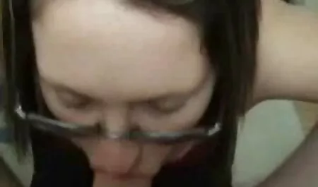 Schönheiten für sexvideo tochter brünette Boote
