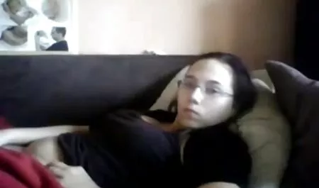 Blonde Babe Deepthroat vater verführt tochter