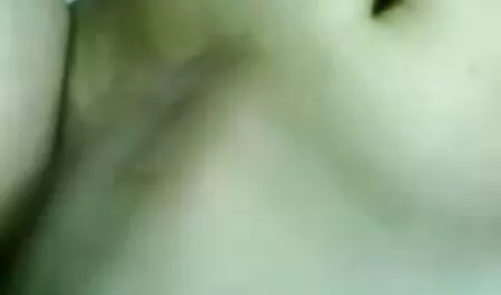 Reife Muschi pornos von mutter und tochter fickt in der Küche